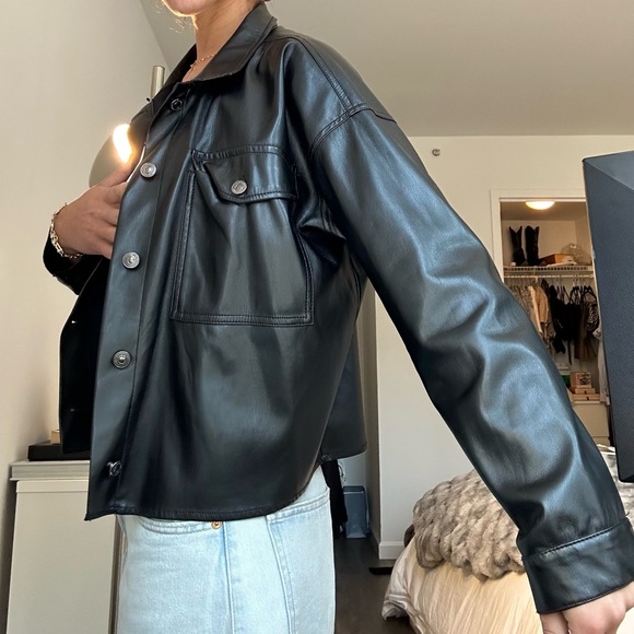 Light weight leather jacket - Picture 6 of 12